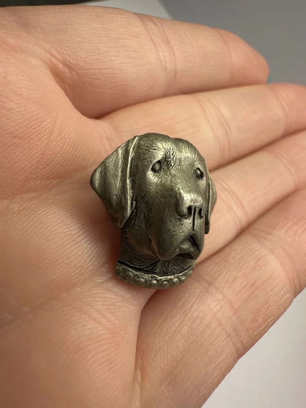 Pewter Labrador Lapel Pin Stamped TaT inc - Picture 4 of 8